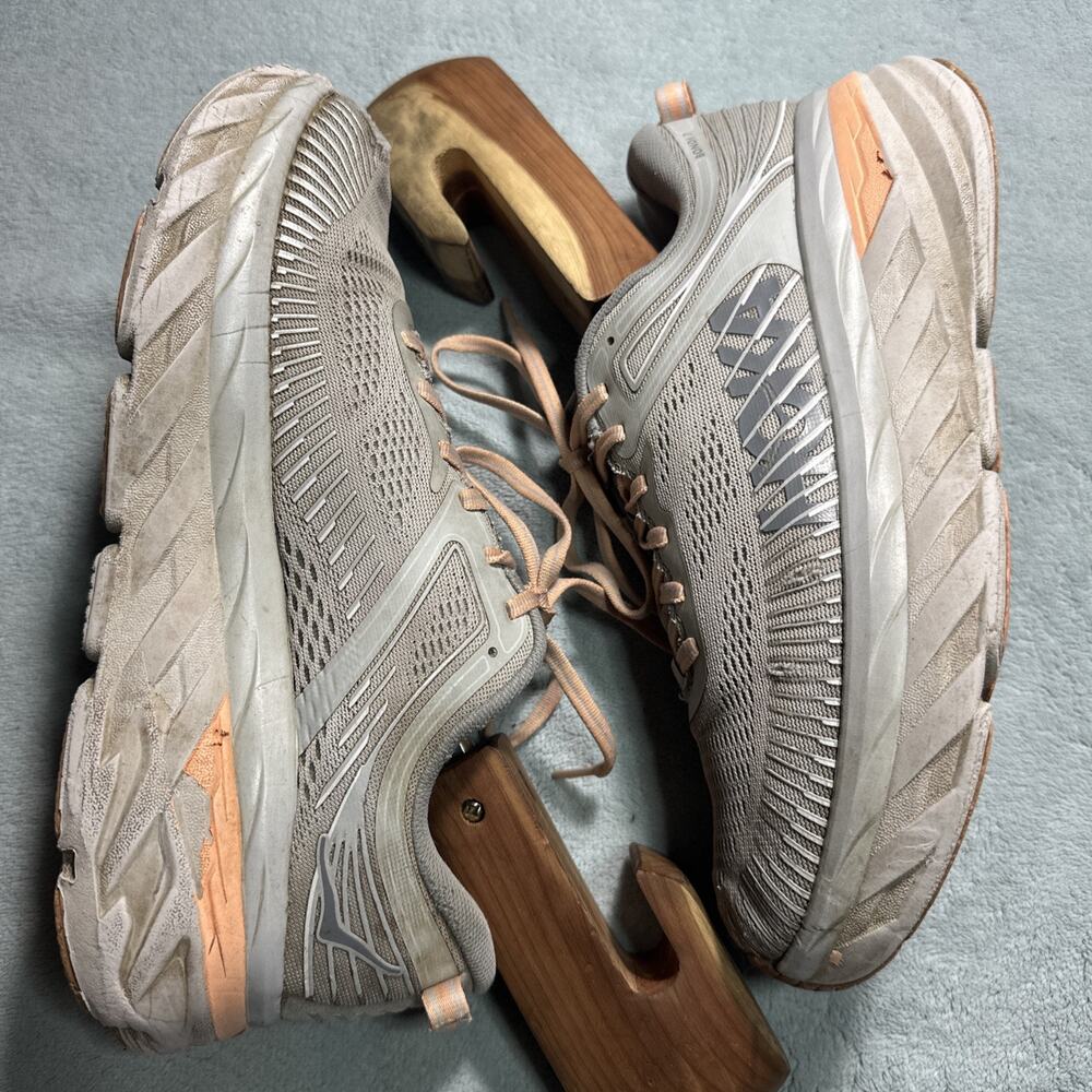 Hoka One One Bondi 7 Shoes Womens 8 Gray Vibram Running Barefoot Trail Orange